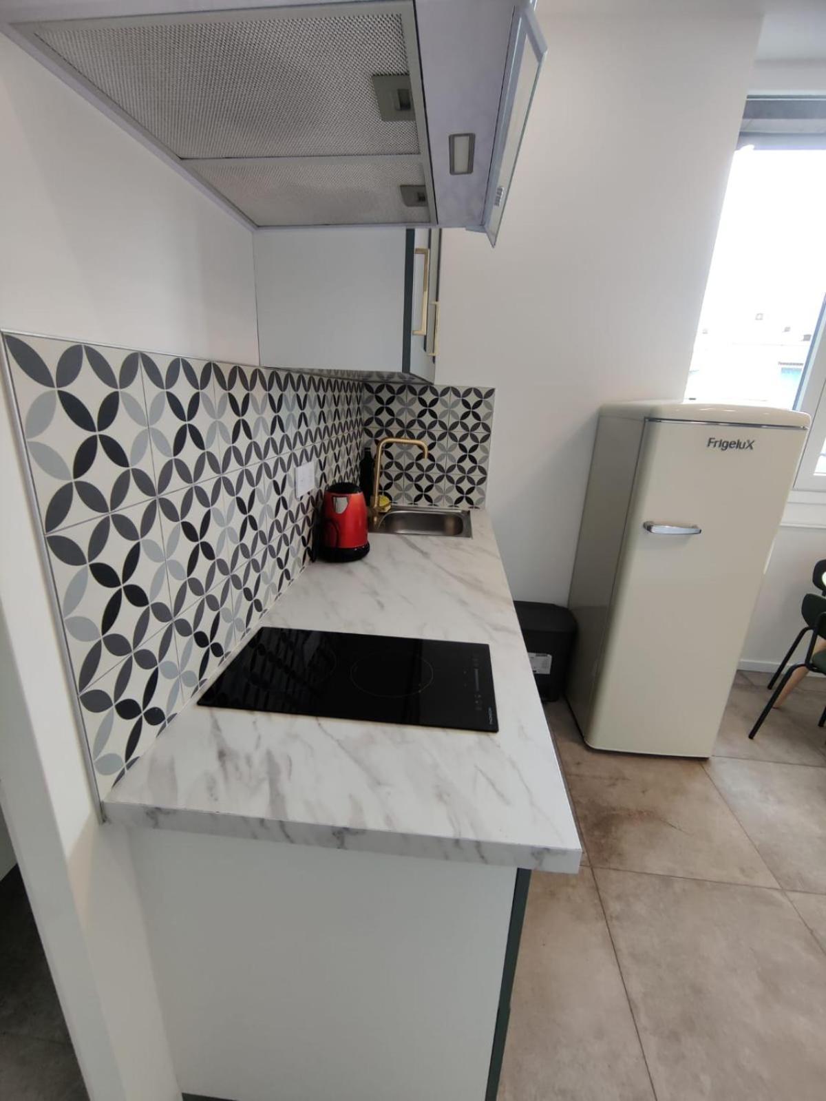 Vénissieux Loft Chic Avec Mezzanine Contemporaine 아파트 외부 사진